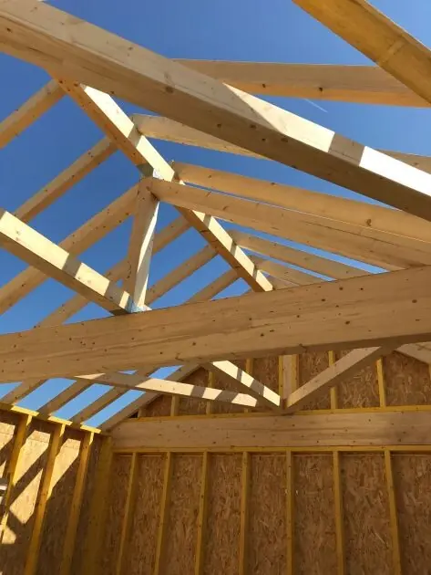 Fabrication et pose de la charpente pour un hangar à Ungersheim (68)